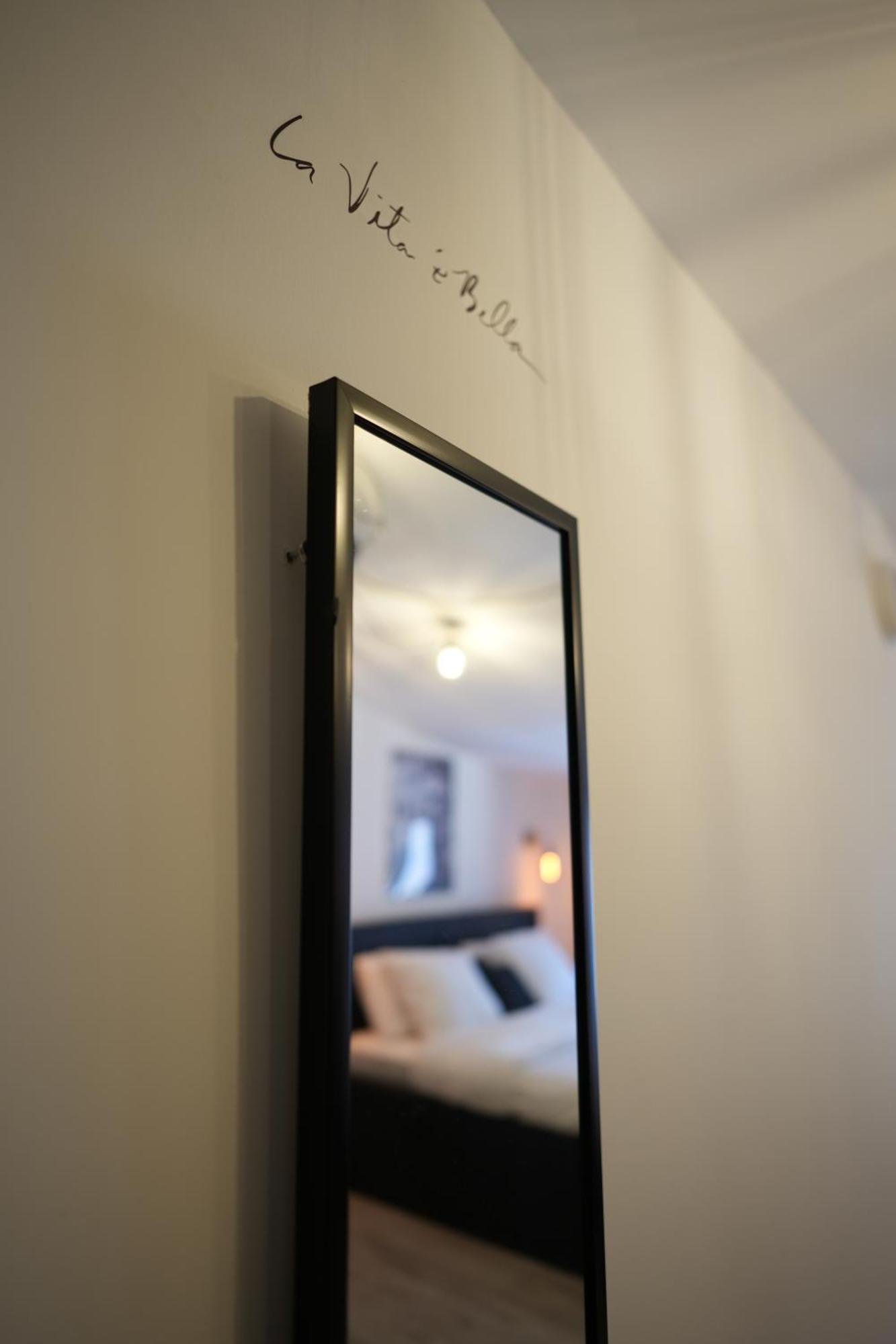 La Suite Neuvilloise Neuville-sur-Saône Esterno foto