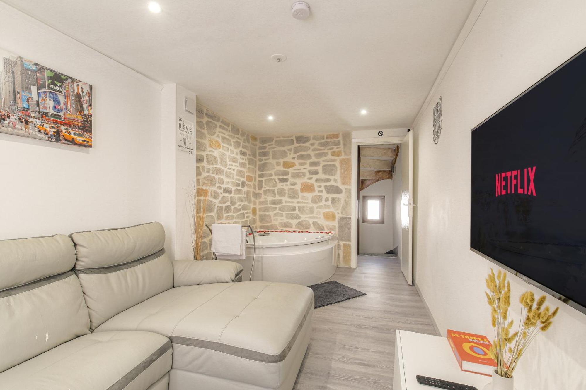 La Suite Neuvilloise Neuville-sur-Saône Esterno foto